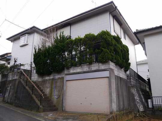 Local appearance photo. It is also a good many living environment commercial facilities around in the quiet residential area. It is with of RC garage in the all-electric homes. 
