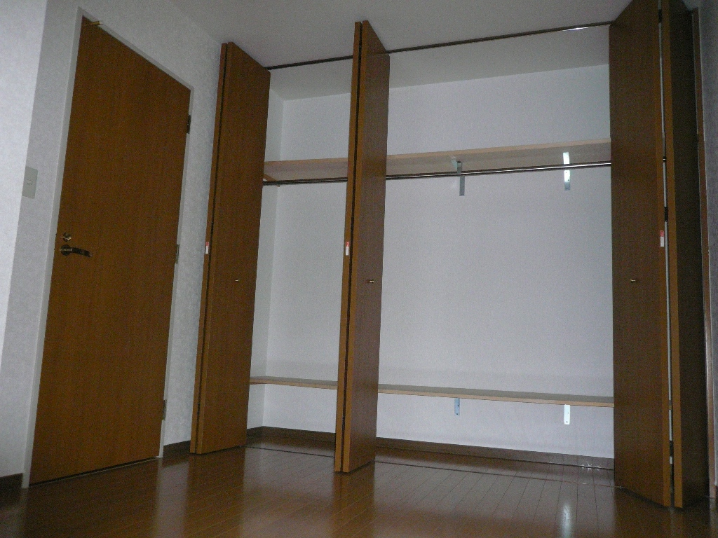 Living and room. Western-style 6.1 tatami mats (2)  The same type ・ It will be in a separate dwelling unit photos. 