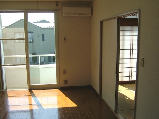 Living and room. Highrise Sugiyama Nibankan