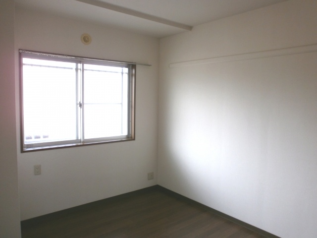 Living and room. Onishi Mansion