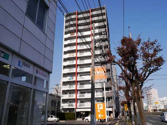 Local appearance photo. One free of charge can you use the parking site in the built shallow pet-friendly apartment house of 2007, built in Hon-Atsugi Station, a 10-minute walk.