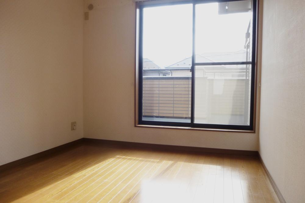 Non-living room. Western style room Good is per yang!