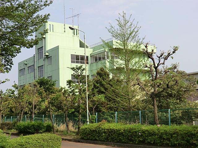 Primary school. 373m to Atsugi Municipal roof iris Elementary School