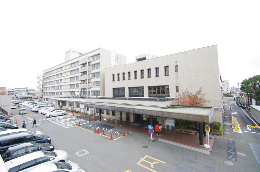 Hospital. 600m to Atsugi City Hospital