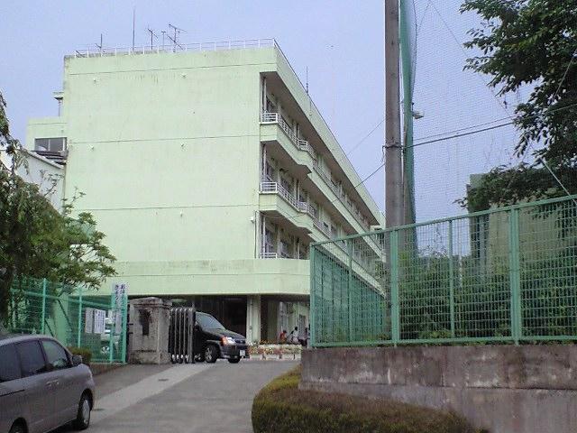 Primary school. 1052m to Atsugi City Ogino Elementary School