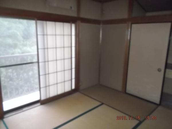 Non-living room. Second floor Japanese-style room between 6 mat is exchange tatami mat, FusumaChokawa, You cross Chokawa (photo is a picture of the pre-reform)