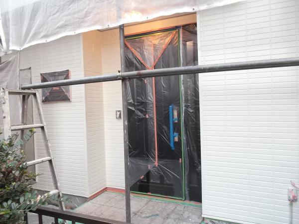 Entrance. Entrance is around photos of (we are the outer wall painting)