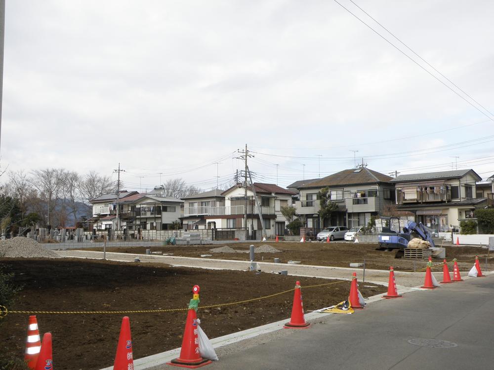 Local photos, including front road. Local (January 2014) Shooting