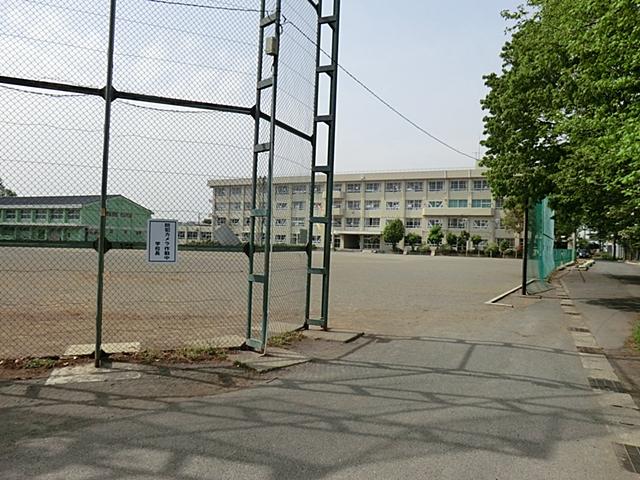 Primary school. Yochi elementary school