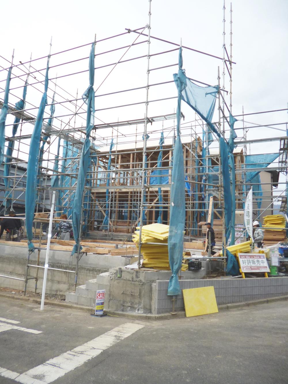 Local appearance photo. Local (12 May 2013) shooting ◎ 2 Building Is a corner lot! ◎ is 6.5m of road width room ☆