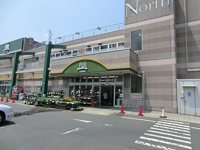 Supermarket. Fuji until Tomuro shop 680m