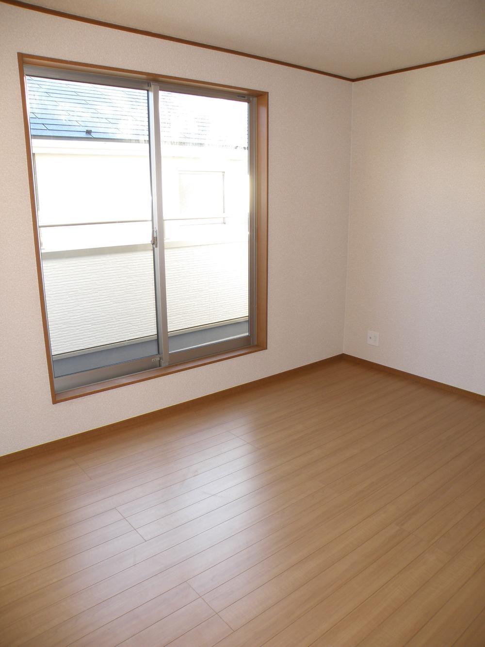 Non-living room. Indoor (11 May 2013) Shooting