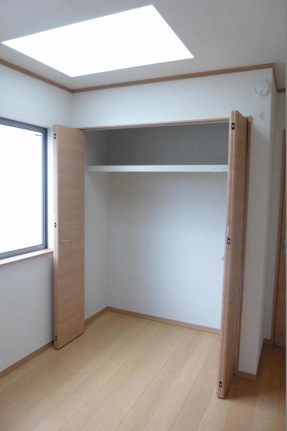 Receipt. Second floor Northern Closet indoor