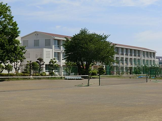 Junior high school. 294m until Ayase City Ayase junior high school