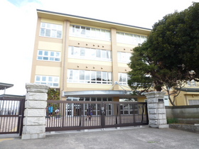Primary school. Ayase 725m up to elementary school (elementary school)