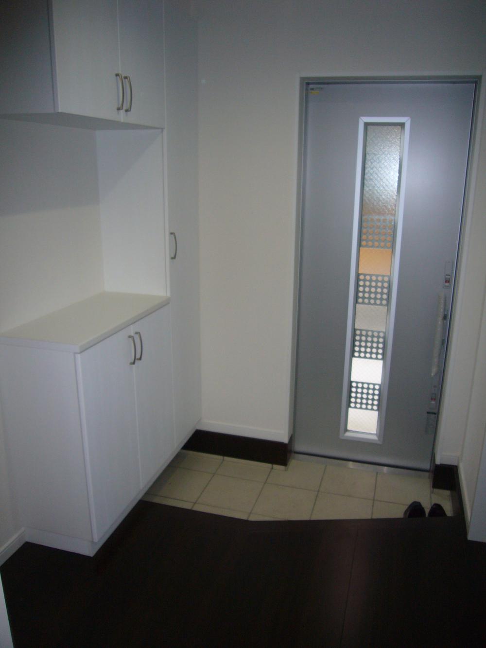 Entrance. Local (11 May 2013) Shooting