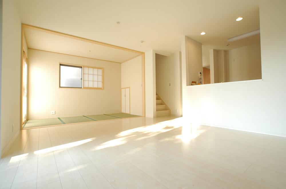Same specifications photos (living). Relax in the living room of calm hue