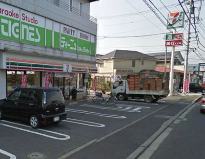 Convenience store. Seven-Eleven Ayase Kamitsuchidana store up (convenience store) 500m