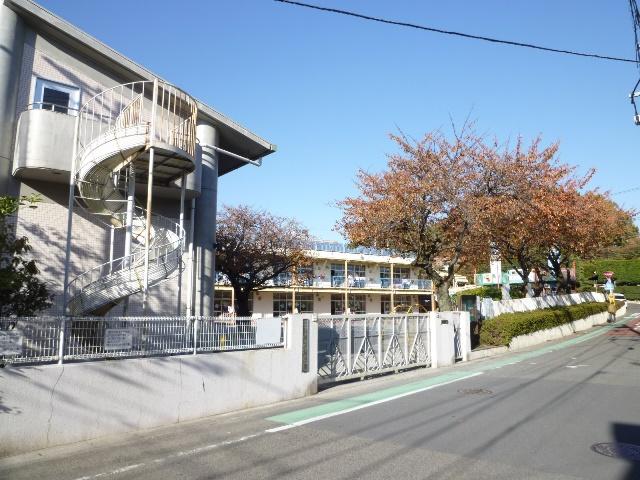 kindergarten ・ Nursery. 83m to Ayase kindergarten