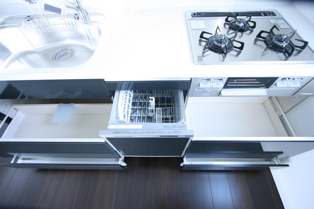 Kitchen. You clean up with dishwasher are easy ☆