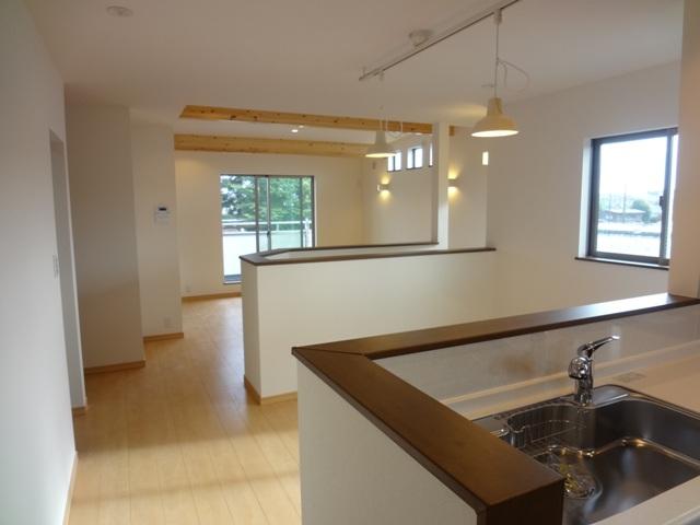 Living. Local (September 2013) Shooting