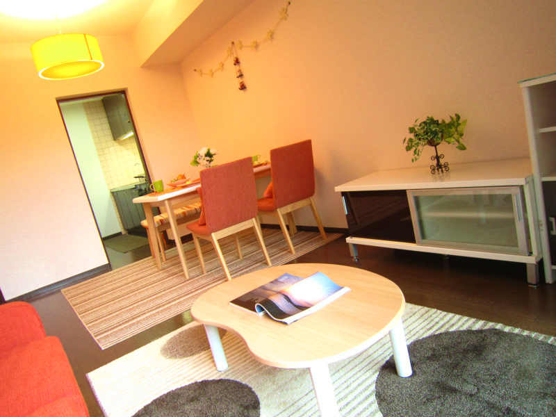 Living and room.  ※ Model is room