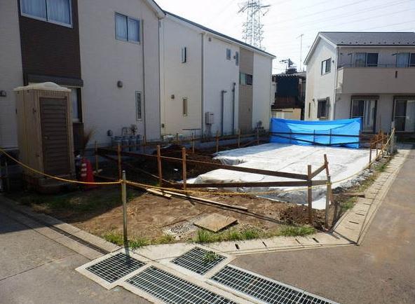 Local appearance photo. Local (08 May 2013) Shooting