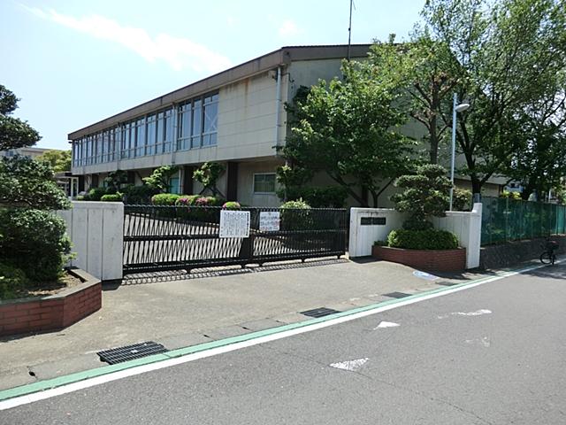 Primary school. 700m until Ayase City Terao Elementary School