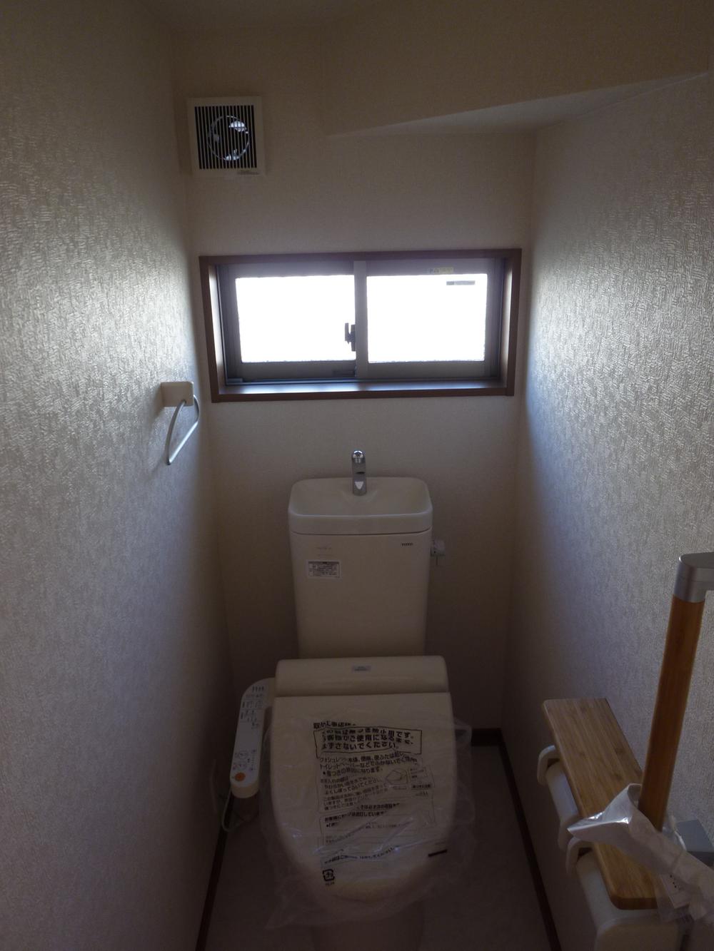 Toilet. Interior (December 2, 2013) Shooting