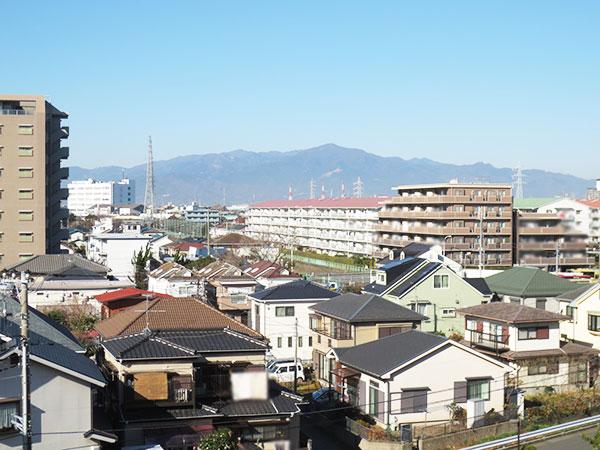 View photos from the dwelling unit. View from the dwelling unit (December 2013) Shooting