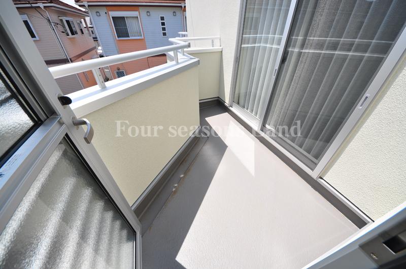 Balcony. Local (March 2013) Shooting