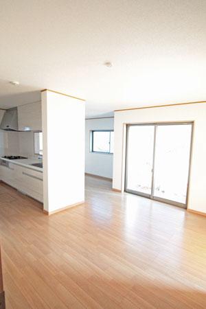 Living. 1 Building Local (11 May 2013) Shooting