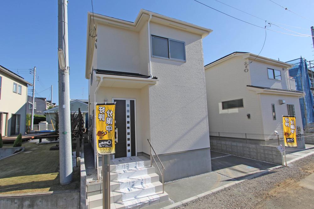 Local appearance photo. Local (12 May 2013) Shooting 1 Building