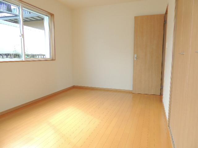 Non-living room. Indoor (11 May 2013) Shooting