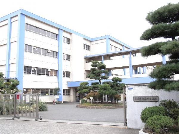 Primary school. 294m until Kagawa elementary school