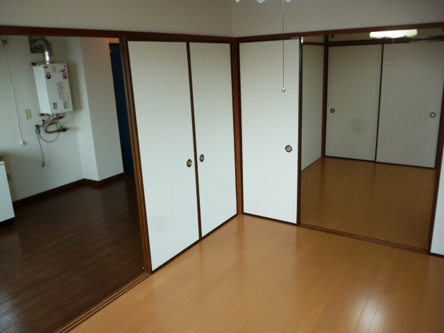 Other room space. Western style room