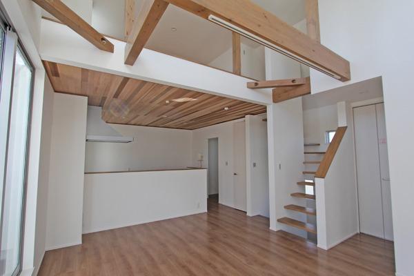 Living. Local (10 May 2013) Shooting