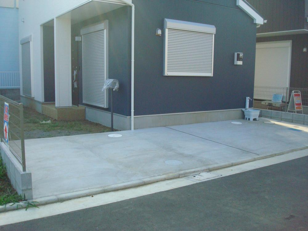 Parking lot. Local (August 2013) Shooting