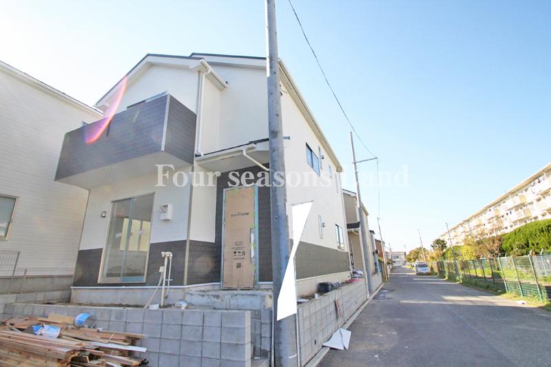 Local appearance photo. Local (11 May 2013) Shooting Building 2