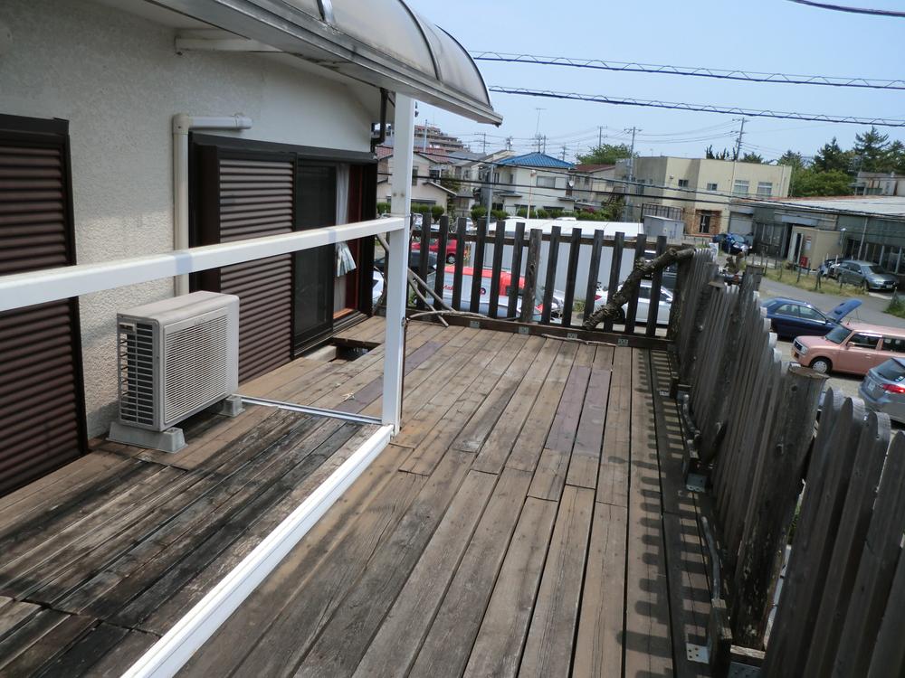 Balcony. Local (April 2013) Shooting