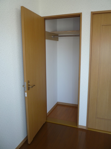 Other room space. closet