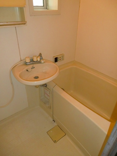 Bath. Add cooked & ventilation window with