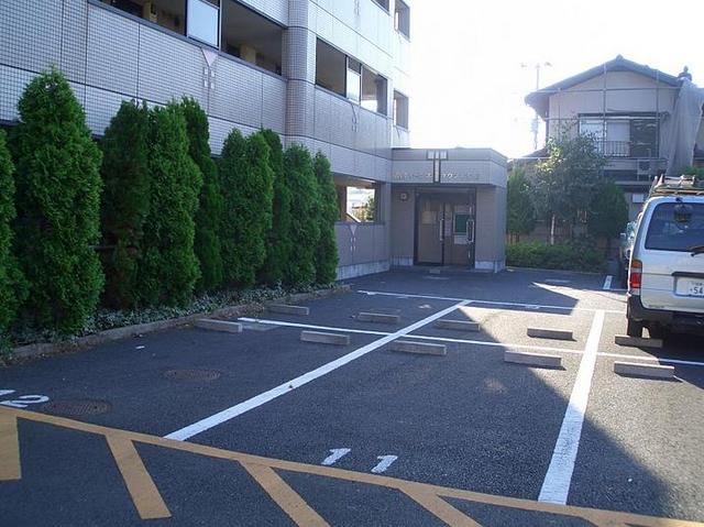 Parking lot