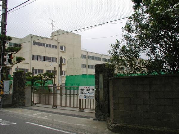 Primary school. Nishihama until elementary school 1100m