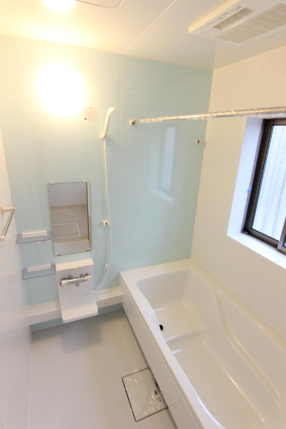 Same specifications photo (bathroom). Building 3 & 4 Building: with system bus ○ bathroom ventilation dryer