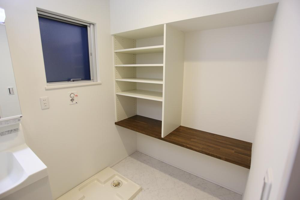 Same specifications photos (Other introspection). Same specifications