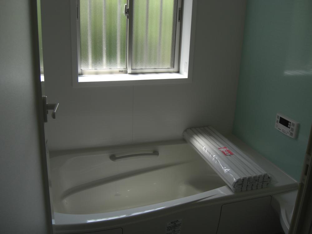 Bathroom. Room (May 2013) Shooting