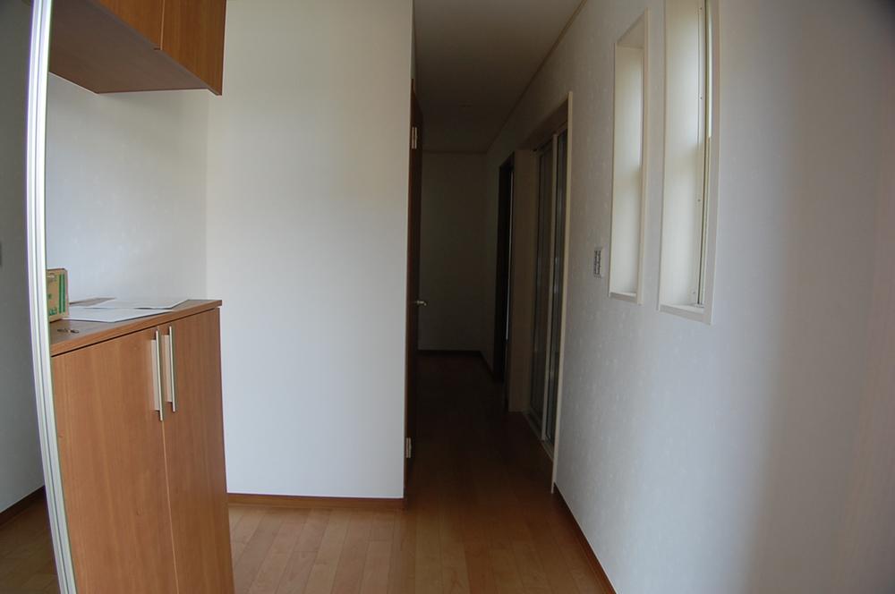 Entrance. Local (September 2013) Shooting