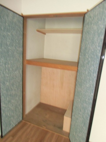 Other room space. Receipt