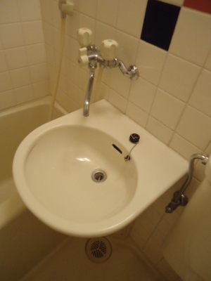 Washroom. key money ・ Deposit ・ No renewal fee